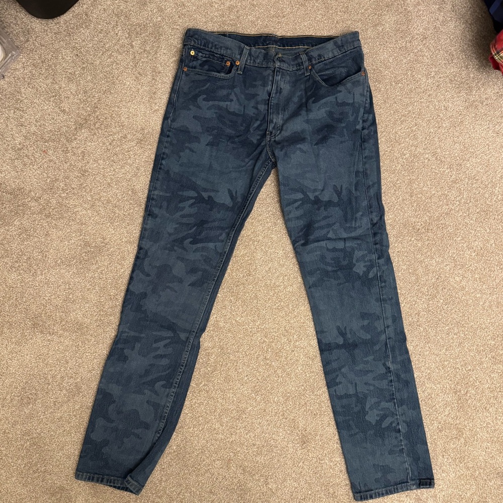 Levi's Classic Denim Jeans with Red Label